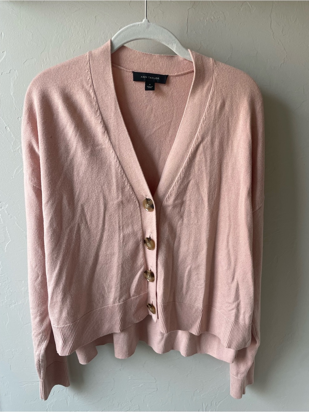 Ann Taylor Blush Pink Lightweight V-Neck Button Cardigan